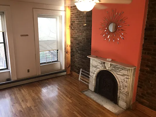 Rented by Realty Nerd | media 7