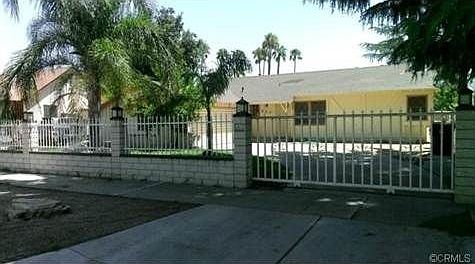 2nd image of 662 Palm Ave