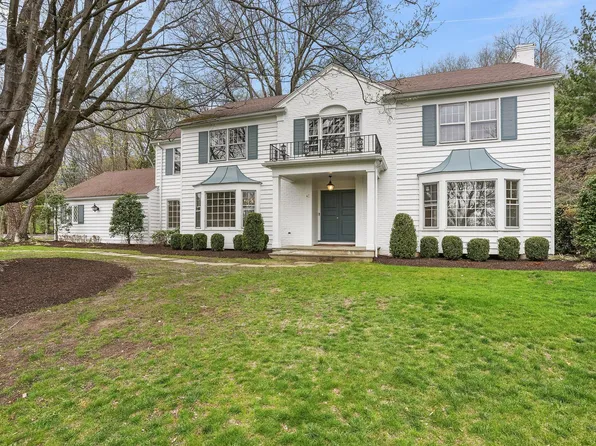 23 Round Hill Road, Chappaqua, NY 10514