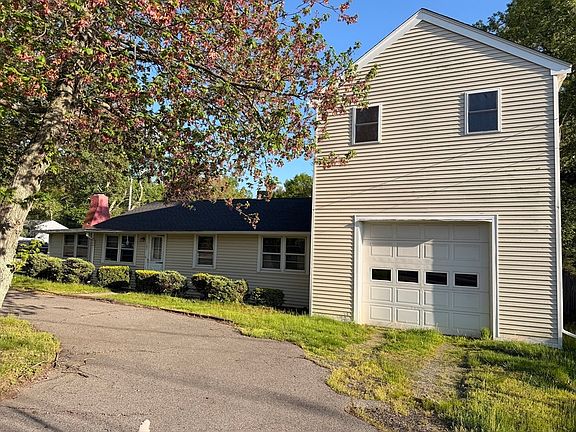 3rd image of 167 Schoosett St