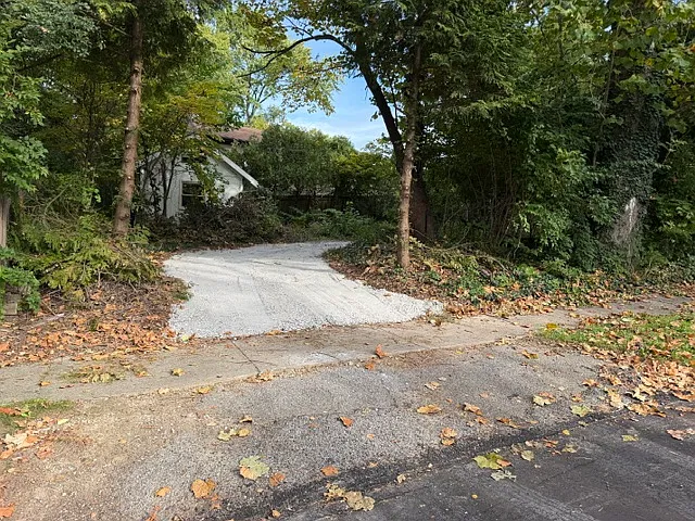 2 bed, 875 sqft, $1,200 — Photo 2