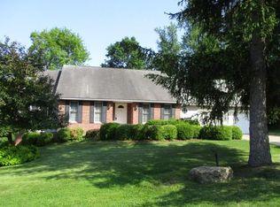 140 Spruce Dr, Wheeling, WV