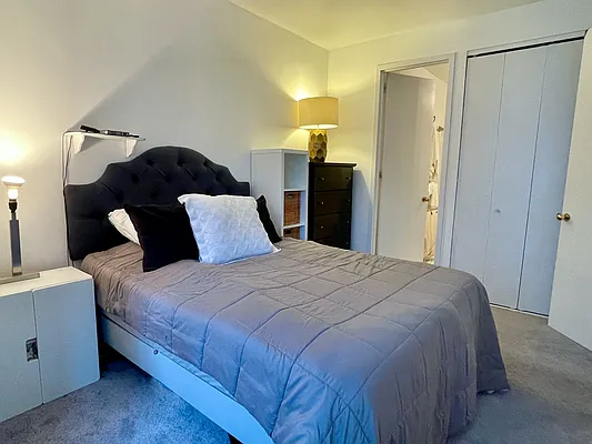 Rented by Compass | media 20