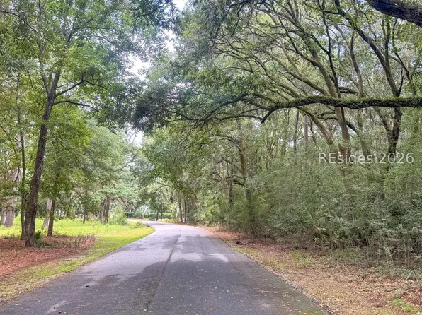 9 River Rd, Daufuskie Island, SC 29915