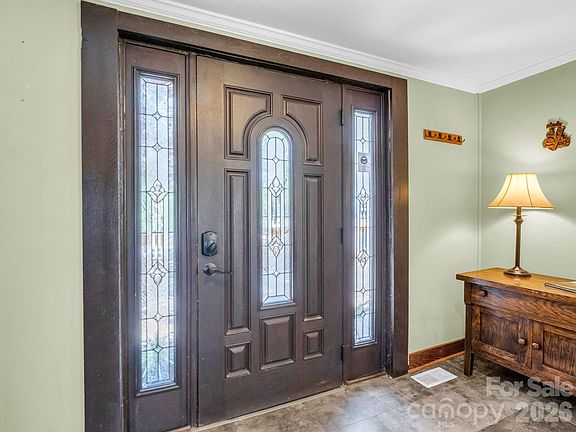 5th image of 307 Watership Rd