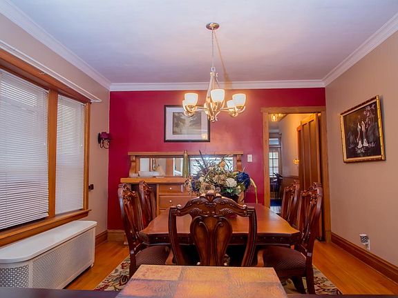 4th image of 3310 N Avers Ave #1