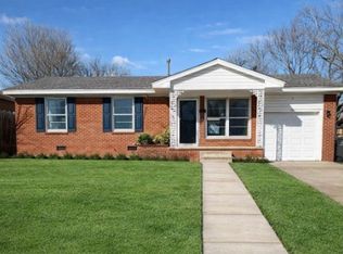 1020 Circle Dr, Clinton, OK 73601