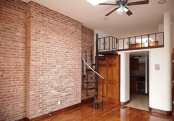 3rd image of 319 W 75th St #5B