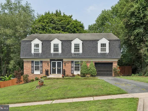 9712 Hill St, Kensington, MD 20895