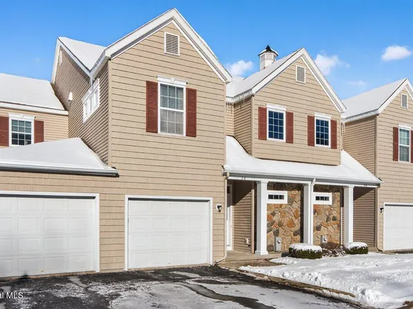 70 Knollwood Hollow, Ballston Spa, NY 12020