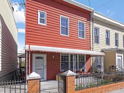 3223 46th St, Astoria, NY, 11103