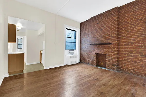 Rented by Cooper & Cooper Real Estate | media 5