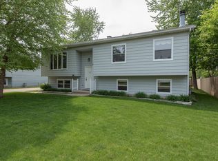 610 Holdridge Ave, Winthrop Harbor, IL
