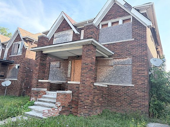 2nd image of 5056 Coplin St