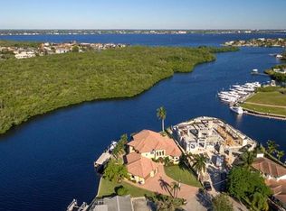 100 Montrose Dr, Fort Myers, FL 33919
