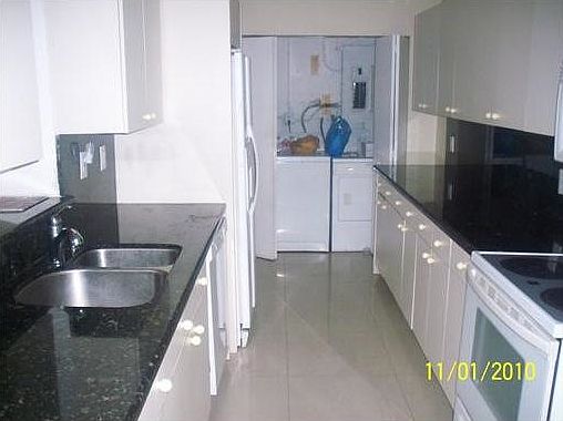 2nd image of 9830 SW 84th St