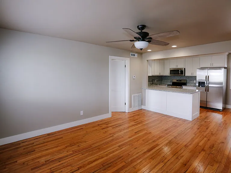 201 W Freeman Ave #1 — Photo 2