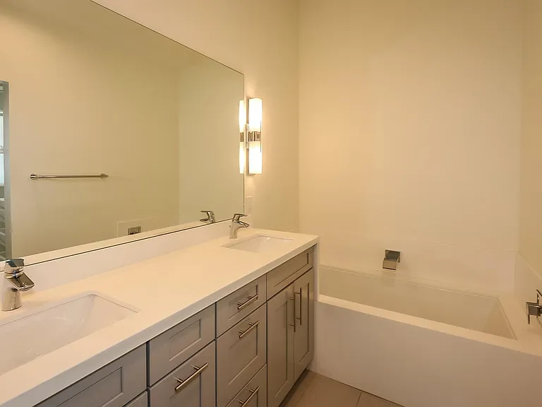 1580 E Sunnyside Ave — Photo 10