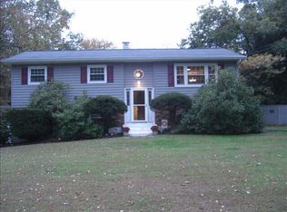 22 Julie Dr, Hopewell Junction, NY 12533