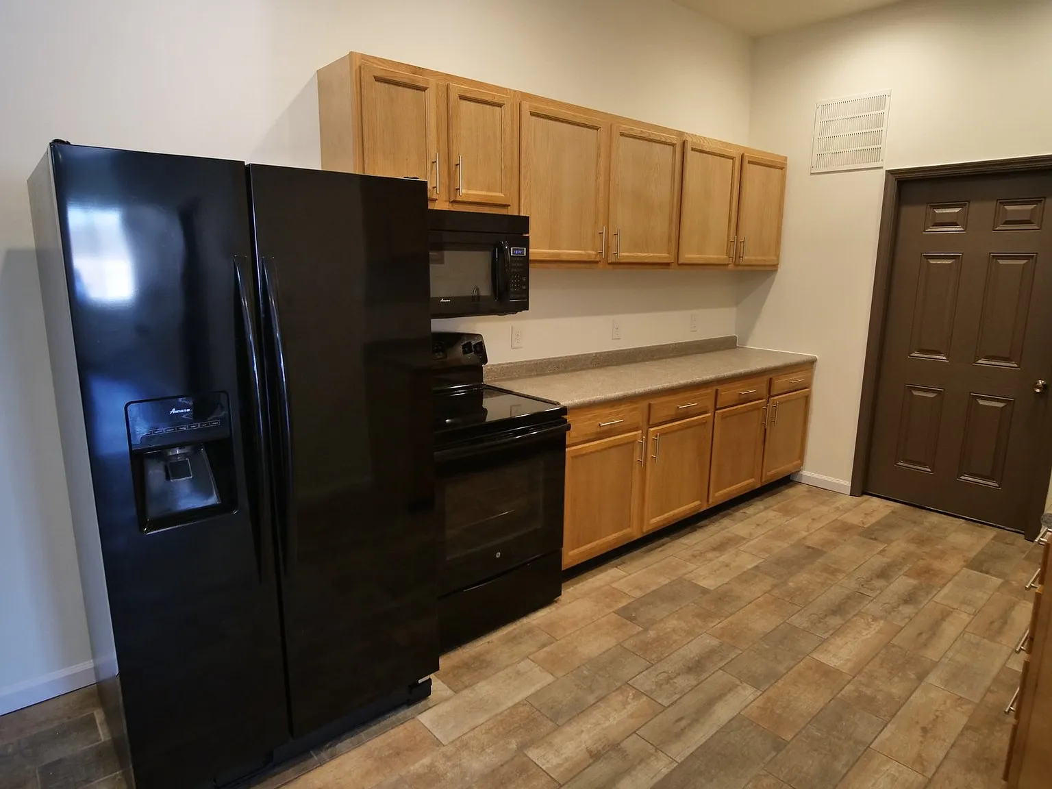 2 Bed 1 Bath Unit in Mount Orab - $1190 - Available 10/2/2026 — Photo 4