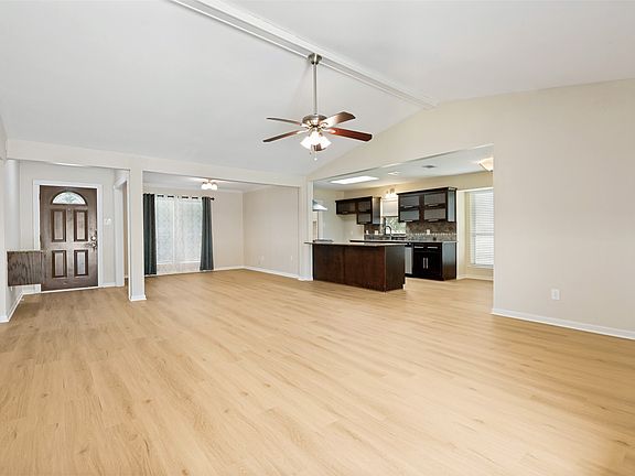 3rd image of 1507 Barclay Dr