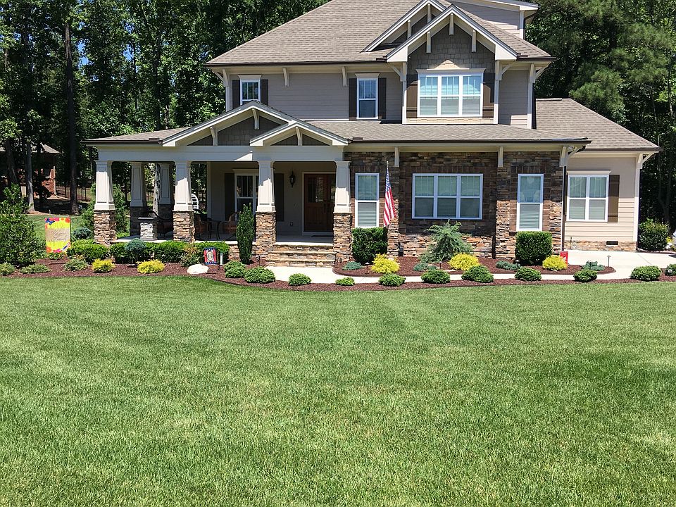 1st image of 27 Margaret Mann Way