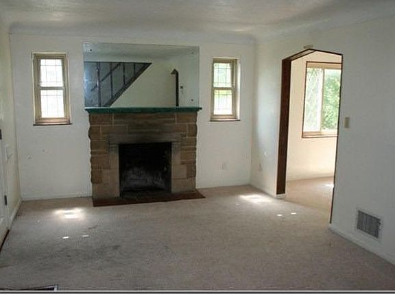 4th image of 8241 Brownsway Ln
