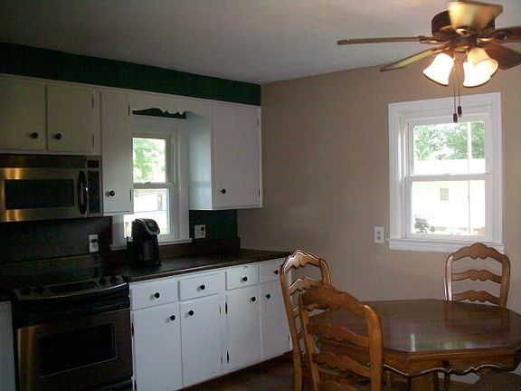 5th image of 1115 Park St