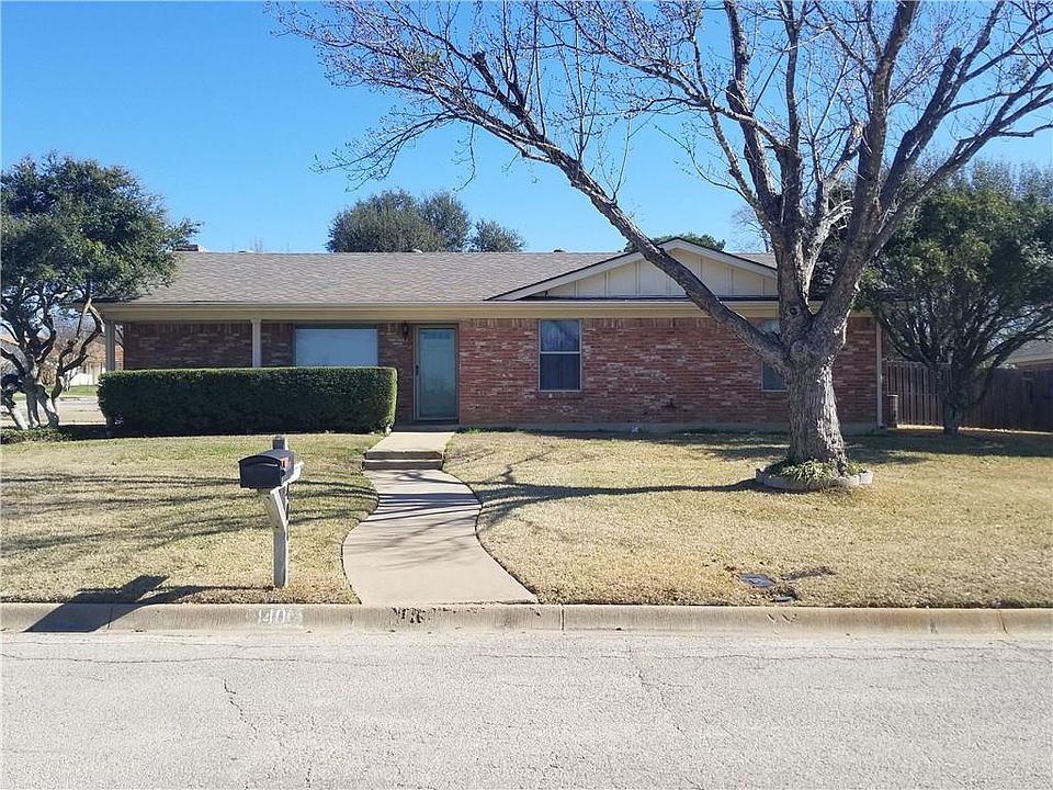 1st image of 1401 Glenhaven Dr