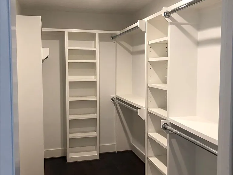 5258 Ariel St — Photo 11