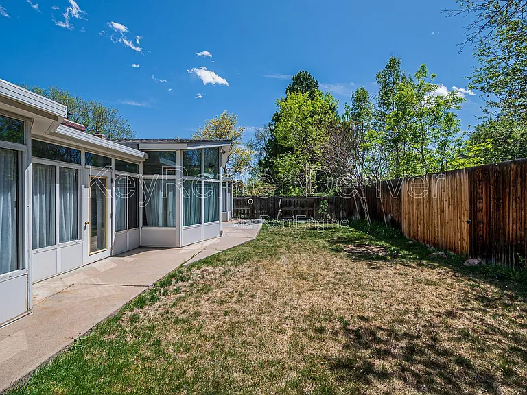 535 S Cody St — Photo 18
