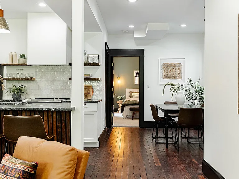 2811 Ashland Ave #1 — Photo 4