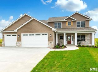 405 Amethyst Ct, Long Grove, IA 52756