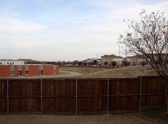 4th image of 1022 Pedernales Trl