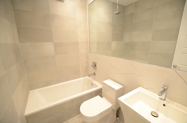 Rented by Miron Realty Group | media 21