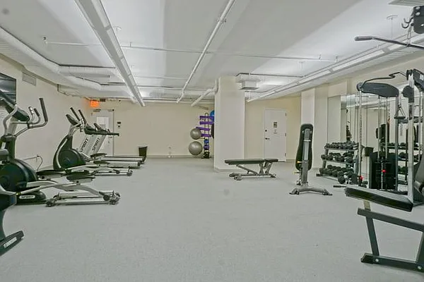 Rented by Compass | media 9