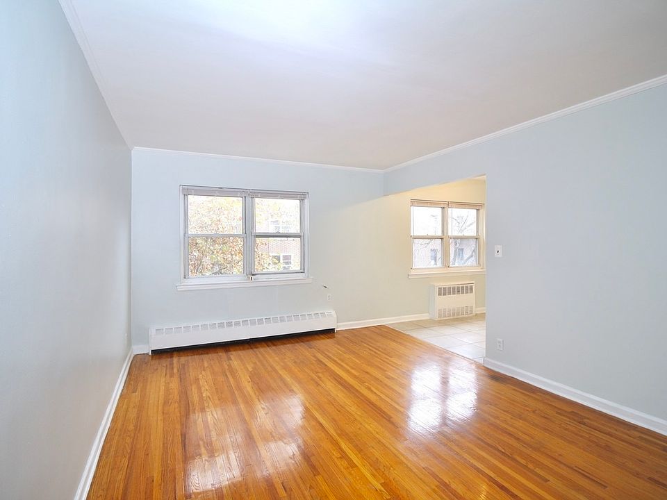 1st image of 30-94 32nd St #3F