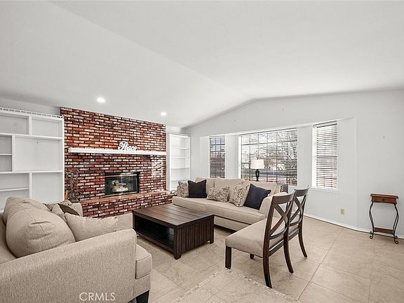 5th image of 64616 Spyglass Ave