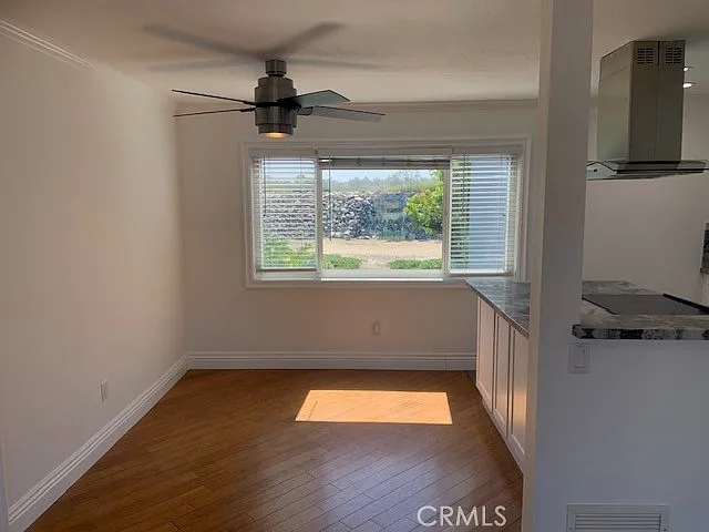 2 bed, 941 sqft, $3,100 — Photo 3