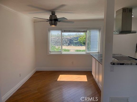 3rd image of 21662 Brookhurst St