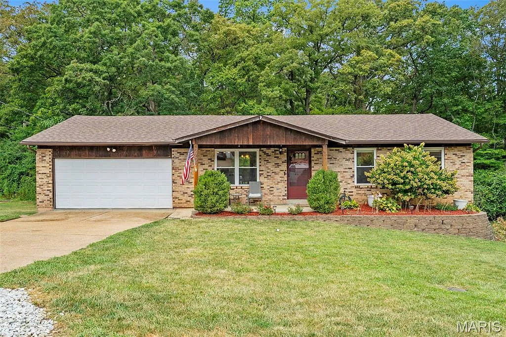 2705 Cathy Ann Dr photo 1