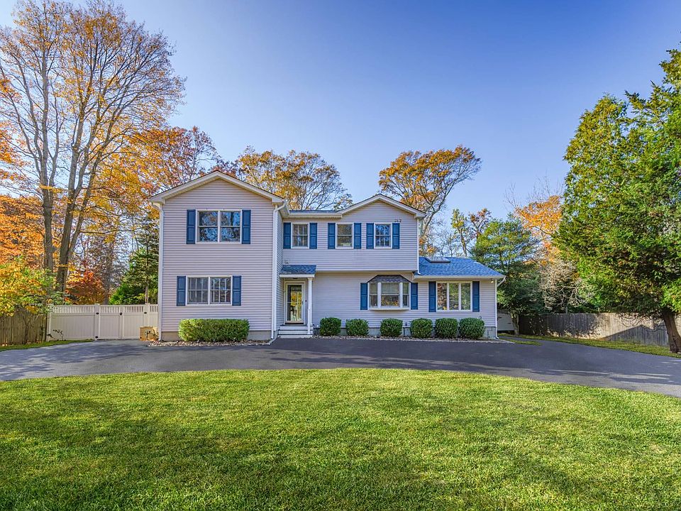 1st image of 46 Tyrone Dr