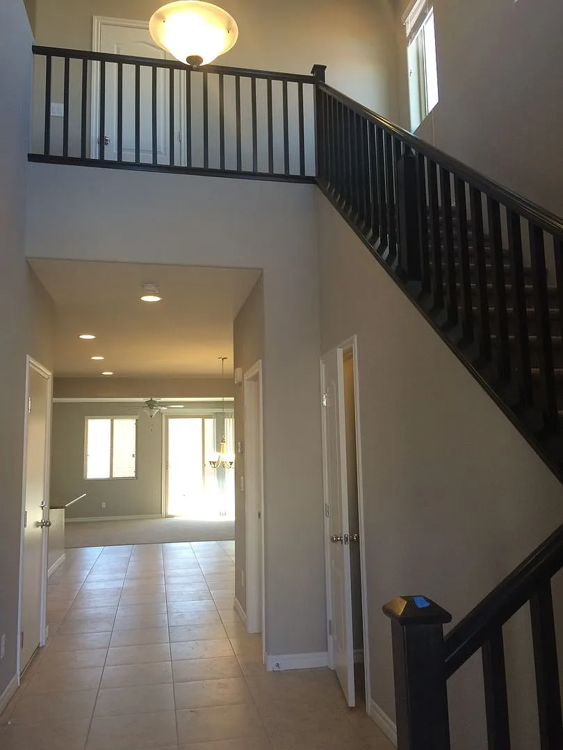 2 Master Suites with 2 Master Bathrooms (1 upstairs & 1 downstairs). 2 Laundry areas. Gated Commu... — Photo 4