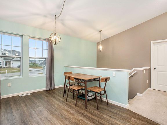 4th image of 4394 Wood Way Ct