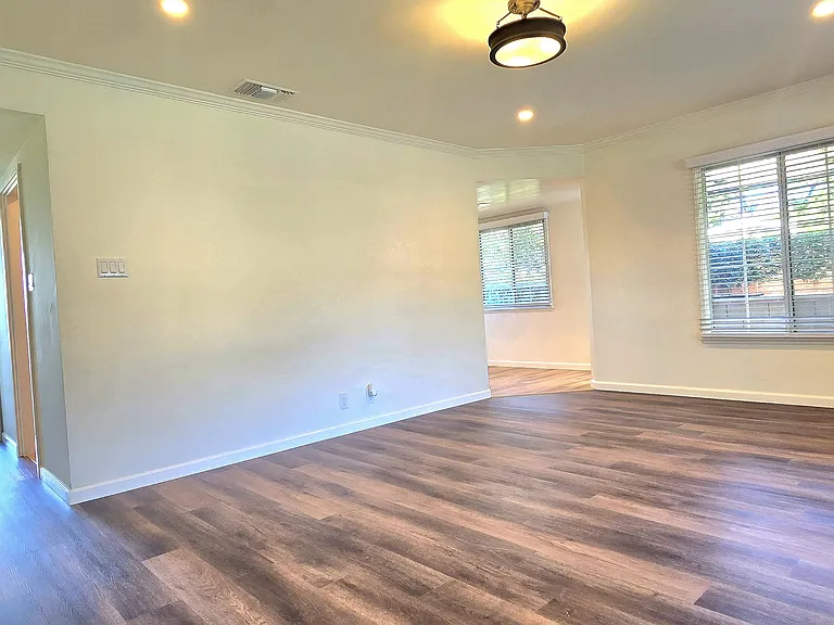 9341 Olive St — Photo 12