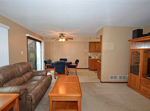 5th image of 9229 Therese Ct