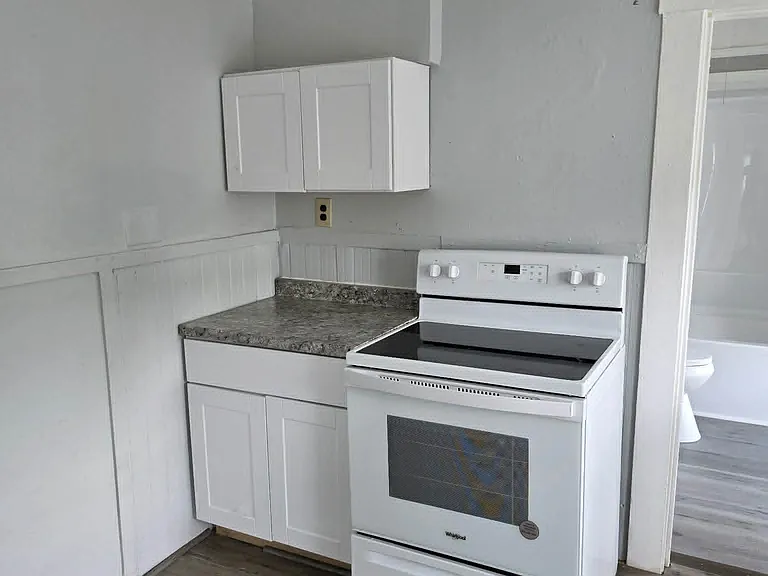 23 S Main St #10 — Photo 9