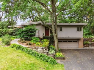 12708 Myrtle Cir, Minnetonka, MN 55305