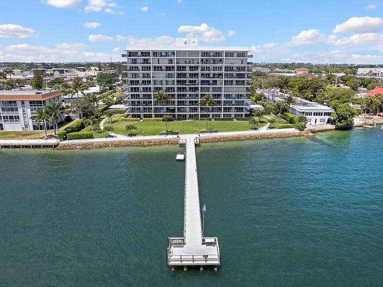 3040 Lake Shore Dr #101 — Photo 50