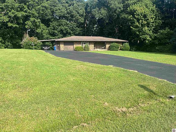 2nd image of 325 Terrace Ln